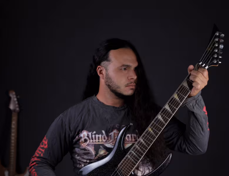 Suspended Animation : l&rsquo;album solo de John Petrucci transcrit note pour note