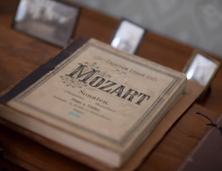 Les Grotesques de la musique : la plume mordante d&rsquo;Hector Berlioz sur le monde musical