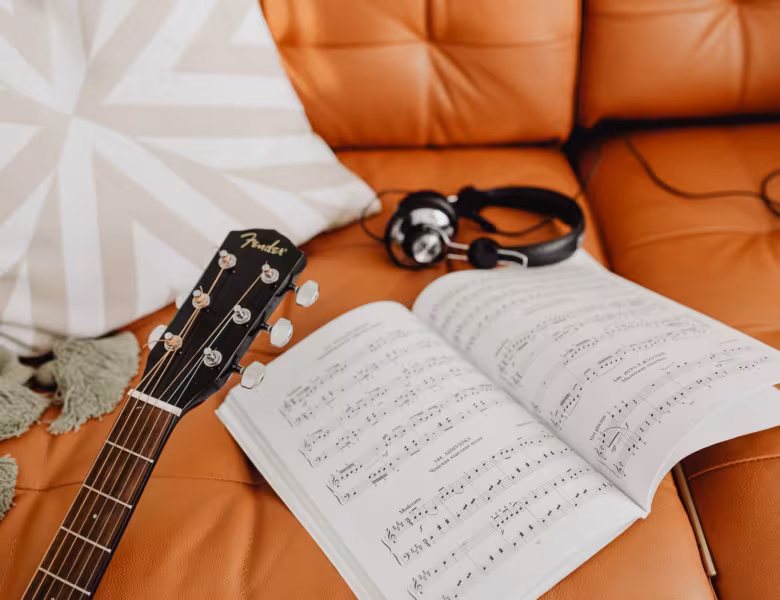 Glossaire des termes de musique et de guitare : le vocabulaire essentiel à connaître