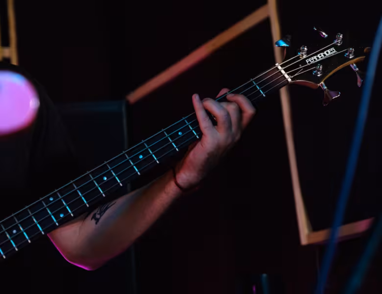 Les Accords de Neuvième à la Guitare : Voicings 9, m9 et Maj9 pour le Funk et la Soul
