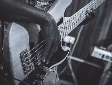 Le lydien dominant à la guitare : le parcours complet en 5 épisodes