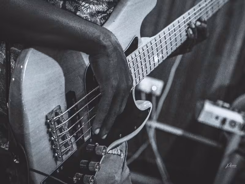 Le lydien dominant à la guitare : le parcours complet en 5 épisodes